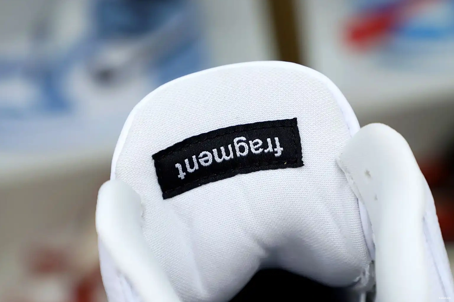 X RETRO FRAGMENT Kimikick 3 SP JORDAN 'WHITE' DESIGN AIR 0409